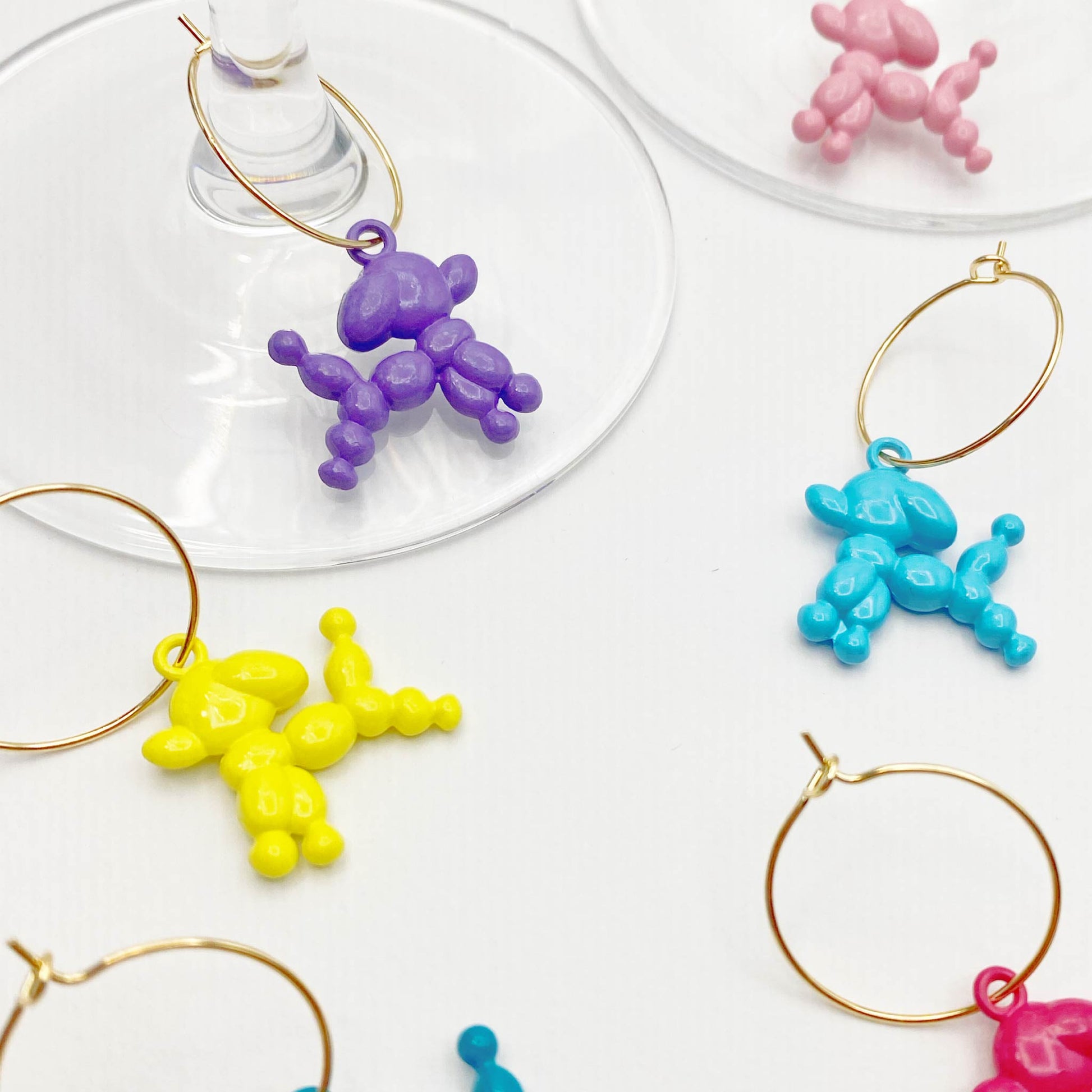 Quirky Balloon Dog Drink Markers Set of 8 – Unique wine charms in playful poodle balloon dog designs.
